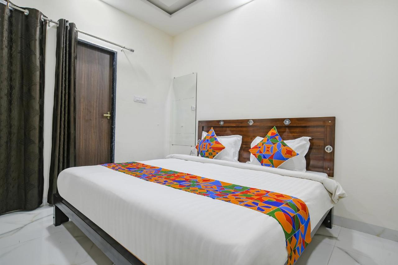Fabhotel Dr Greens Індаур Екстер'єр фото